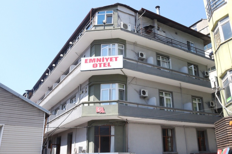 Emniyet Otel