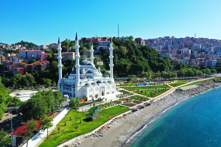 Uzun Mehmet Camisi ve Parkı