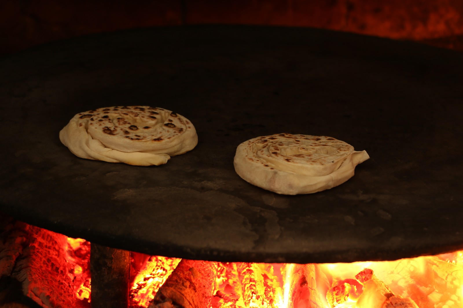 Chestnut Hand Pastry